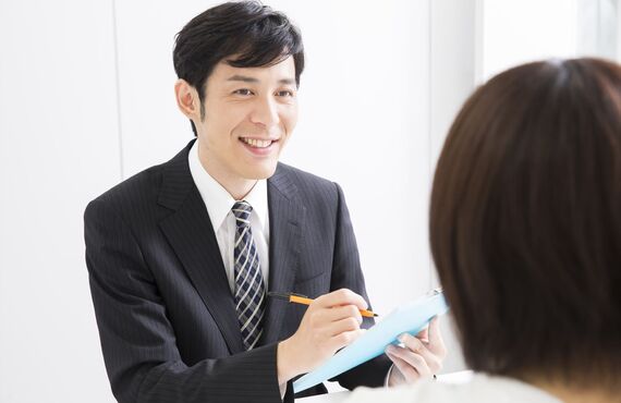 男性カウンセラーが対応します | 福岡市のSignpost結婚相談所が理想の相手を見つけるサポートをします